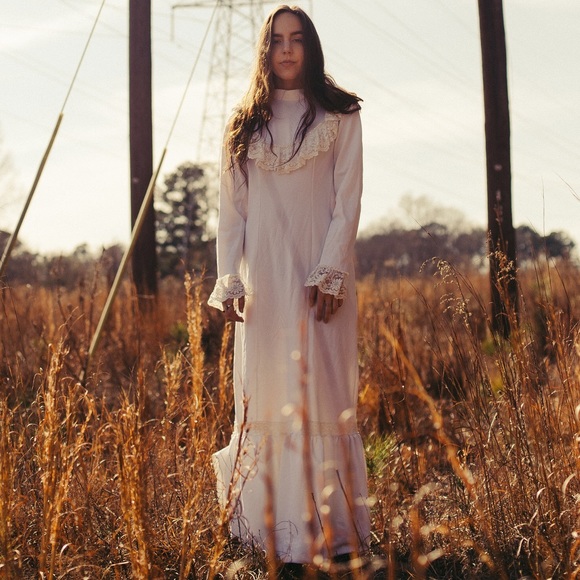 VINTAGE LACE LONG WHITE DRESS LONGSLEEVE WEDDING - Picture 5 of 5
